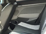 Hyundai Elantra-6