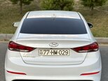 Hyundai Elantra-3