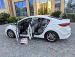 Hyundai Elantra-12