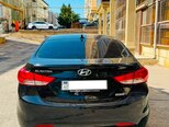 Hyundai Elantra-4