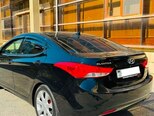 Hyundai Elantra-3
