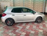Toyota Auris-4