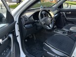 Kia Sorento-8