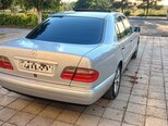 Mercedes E 230-6