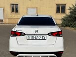 Nissan Sunny-3