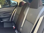 Nissan Sunny-8