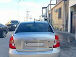 Hyundai Accent-2