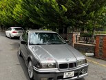 BMW 320-1