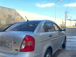 Hyundai Accent-6
