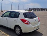 Nissan Tiida-5