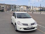 Nissan Tiida-9