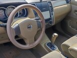 Nissan Tiida-14