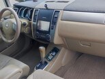 Nissan Tiida-15