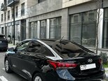 Hyundai Accent-5