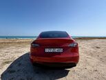 Tesla Model Y-4