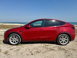 Tesla Model Y-3