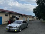 Mercedes E 240-6