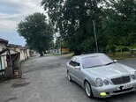 Mercedes E 240-7