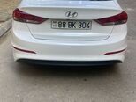 Hyundai Elantra-2