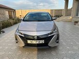 Toyota Prius Prime-1
