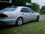 Mercedes E 230-6