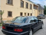 Mercedes E 200-3