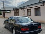 Mercedes E 200-4