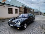 Mercedes E 200-11