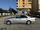 Mercedes E 280-4
