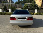 Mercedes E 280-6