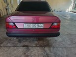 Mercedes 200 E-2