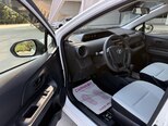 Toyota Aqua-15