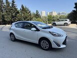 Toyota Aqua-4
