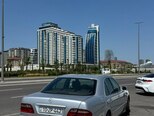 Mercedes E 240-4