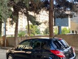 Nissan Tiida-4