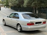 Mercedes E 220-5