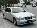Mercedes E 220-2