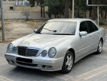 Mercedes E 220-3