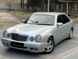 Mercedes E 220-11