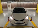 Hyundai Elantra-1