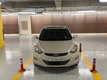 Hyundai Elantra-2