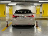 Hyundai Elantra-4