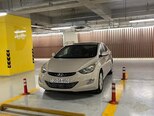 Hyundai Elantra-3