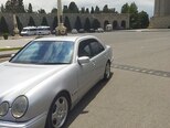 Mercedes E 240-7