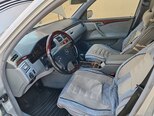 Mercedes E 270-9