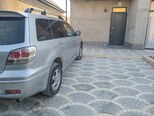 Mitsubishi Outlander-7