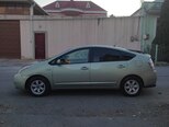 Toyota Prius-4