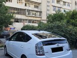 Toyota Prius-5