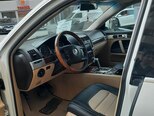 Volkswagen Touareg-5
