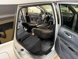 Nissan Wingroad-11